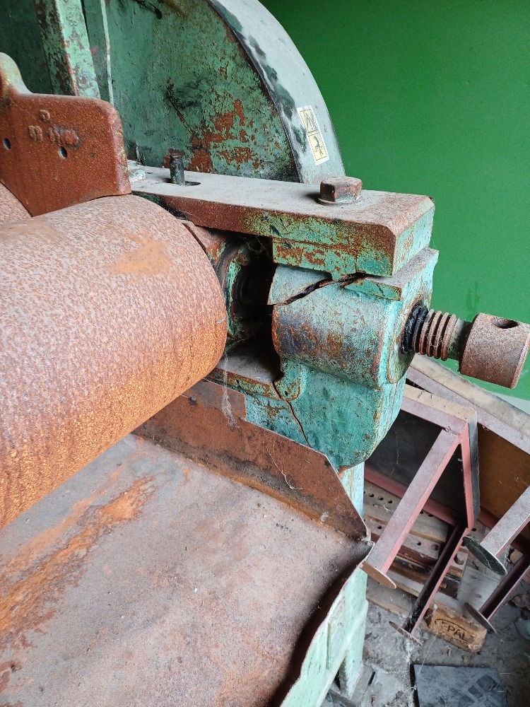 Gumárenský kalandr - 3