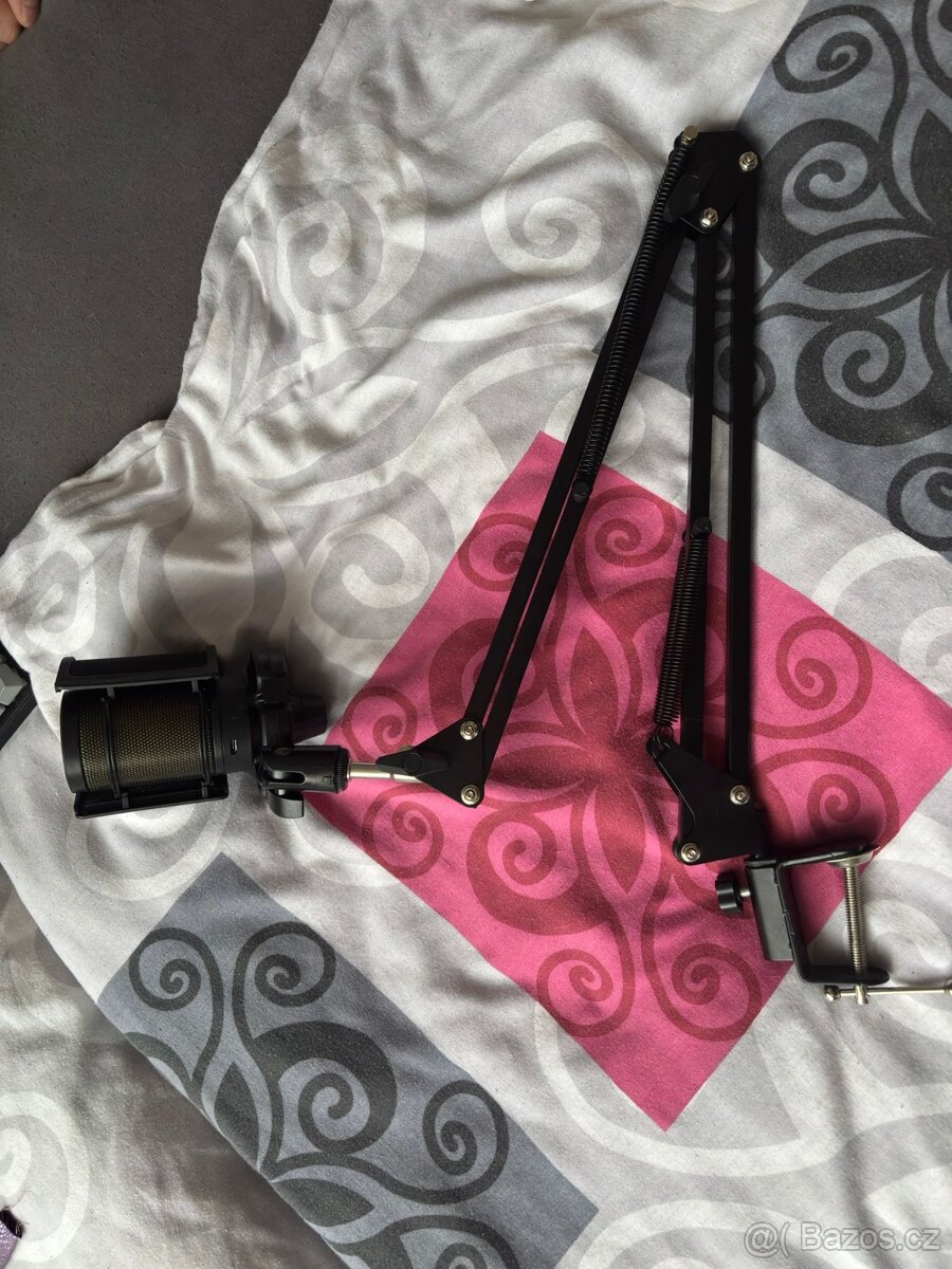 Streamovací mikrofón +stojan+kabel - 3