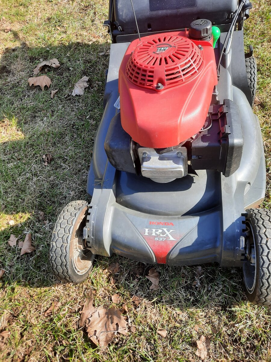 Sekačka Honda HRX 537 - 3