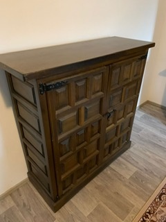 Starý španělský nábytek - 3