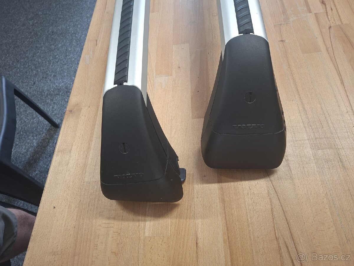 Příčňíky Volvo C30 originál - 3