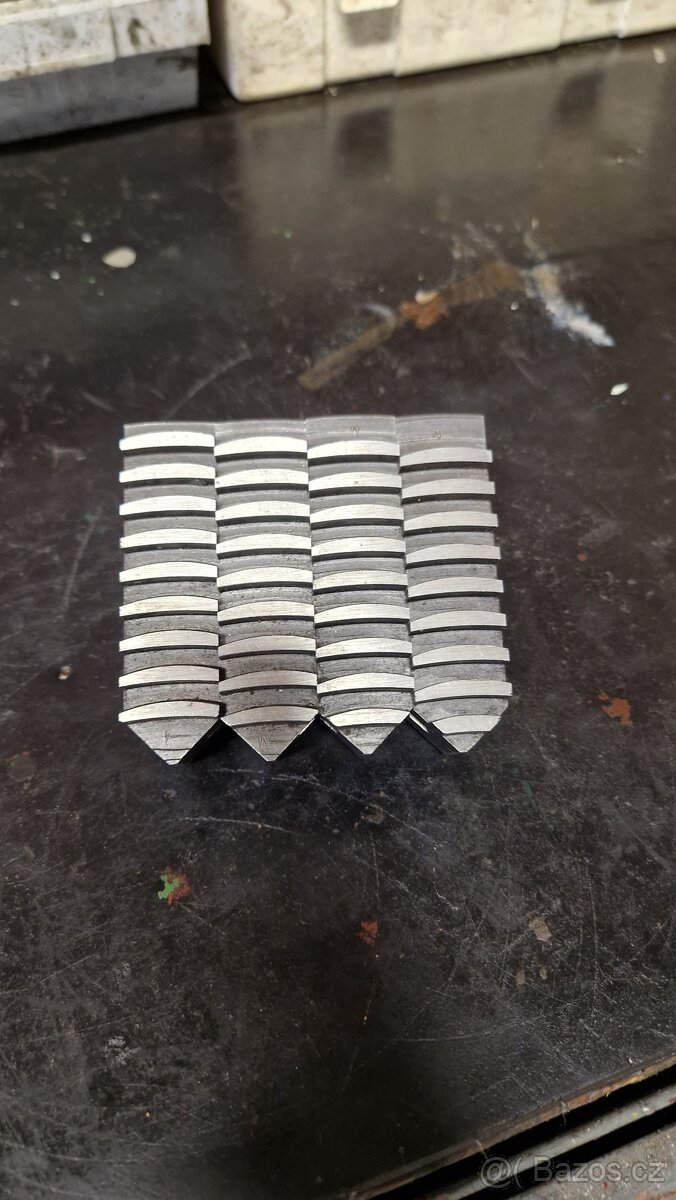 Čelisti na sklíčidlo TOS 200/4 - 3