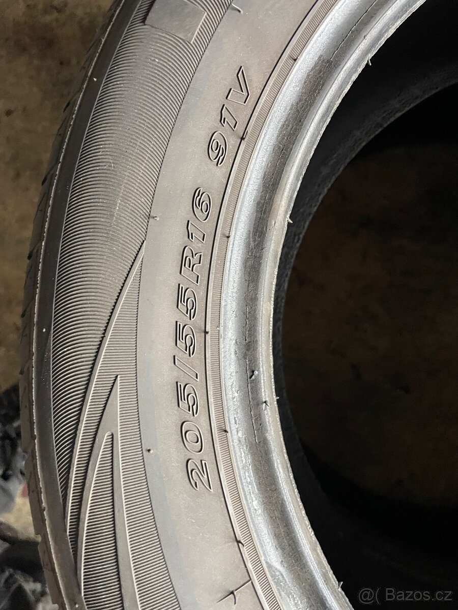 205/55R16 - 3