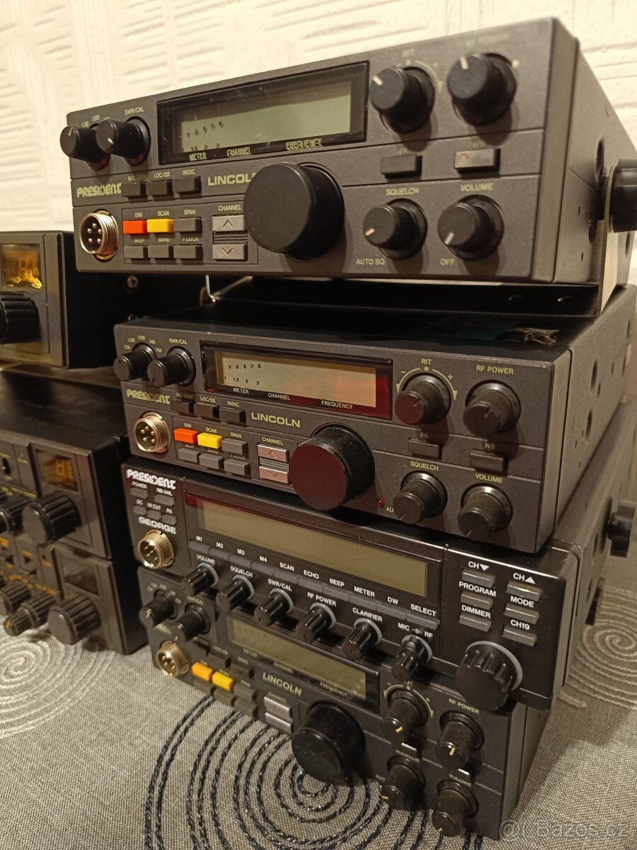 Koupim radiostanice vysilačku z SSB - 3