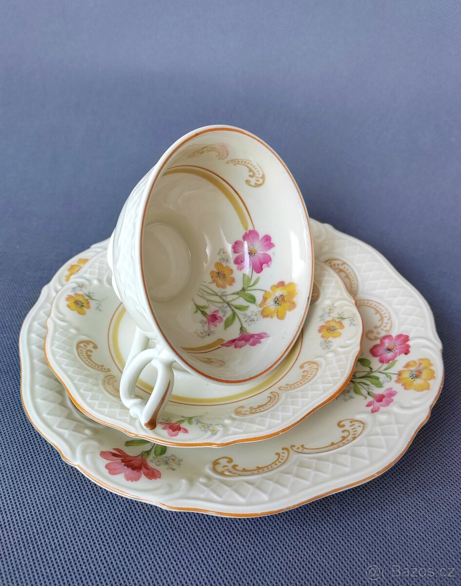 Krásná porcelánová čajová sada/trio od manufaktury Karlsbad - 3