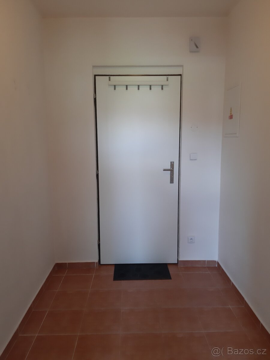 Pronájem bytu 1+kk 38 m2 Boskovice - 3