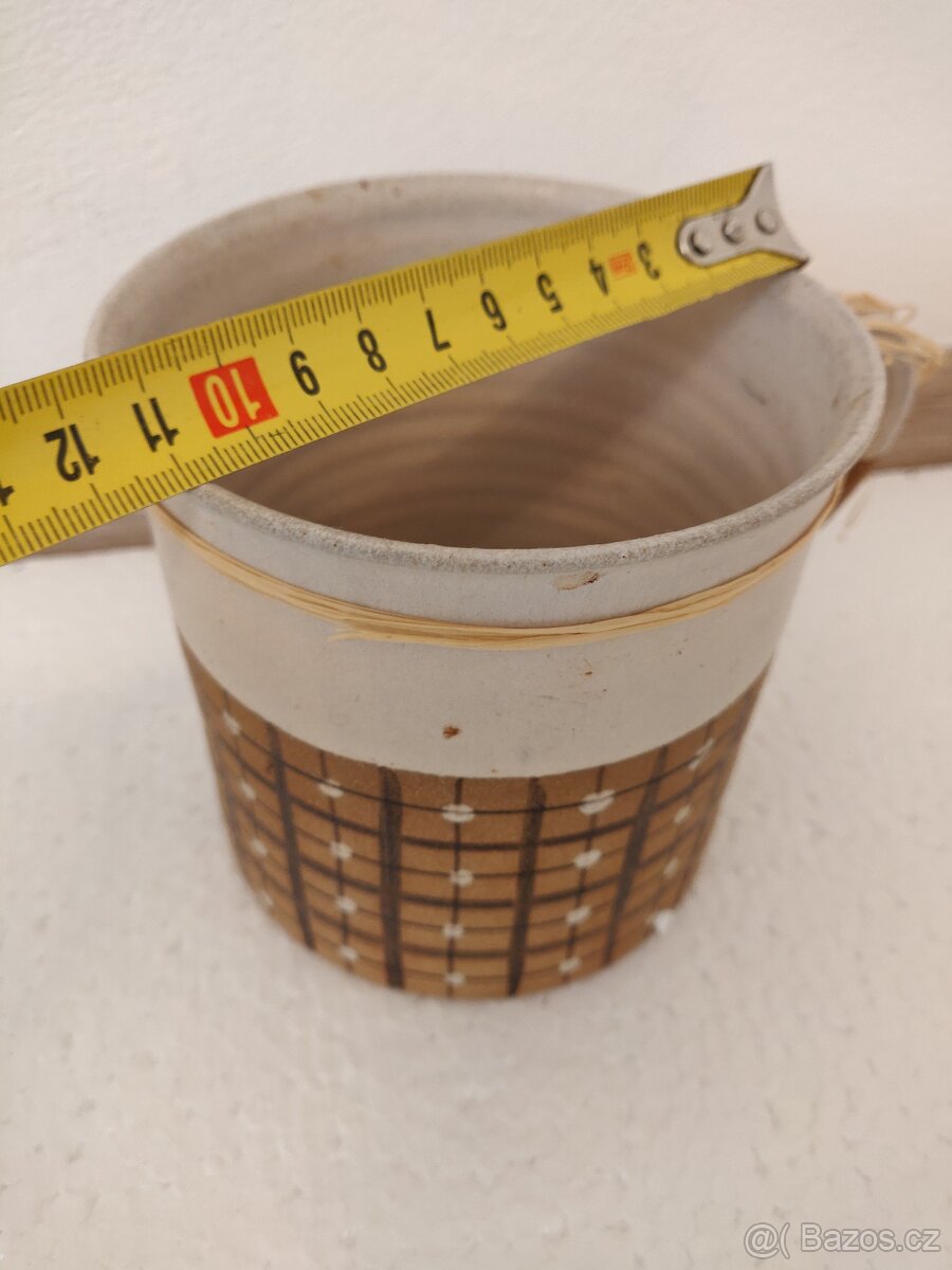 Keramický hrnek v dobrém stavu - 3