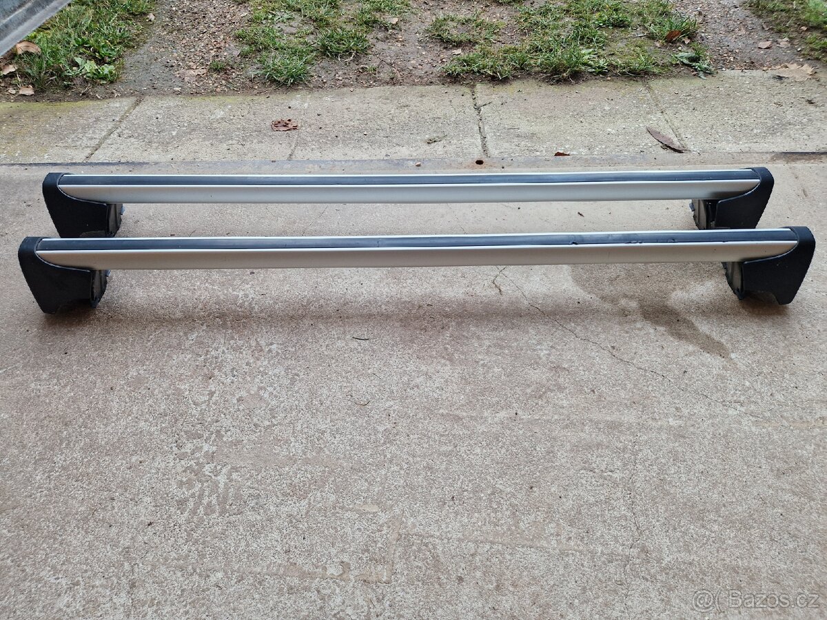 Prodám příčné originální střešní nosiče Yeti - 3