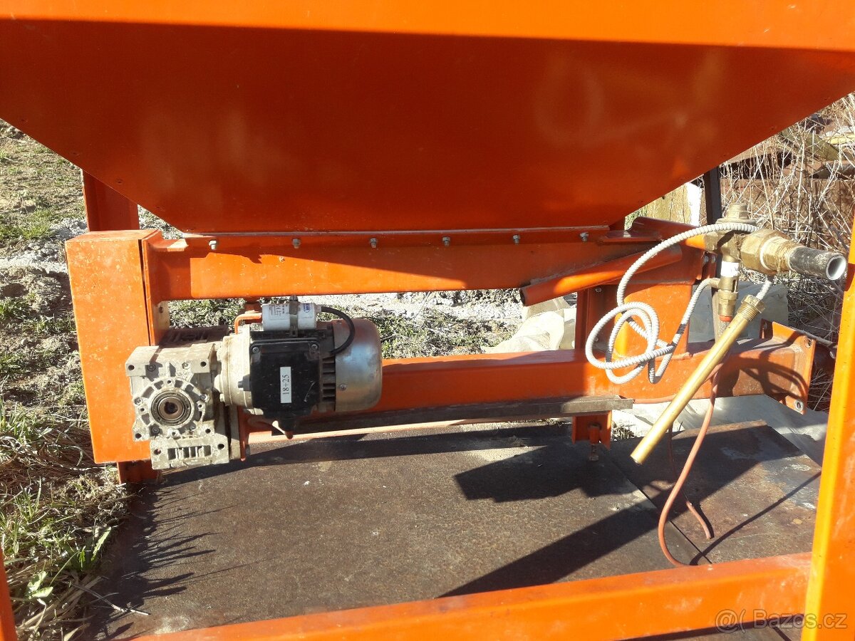 Podavač, zásobník k automatickému kotli - 3