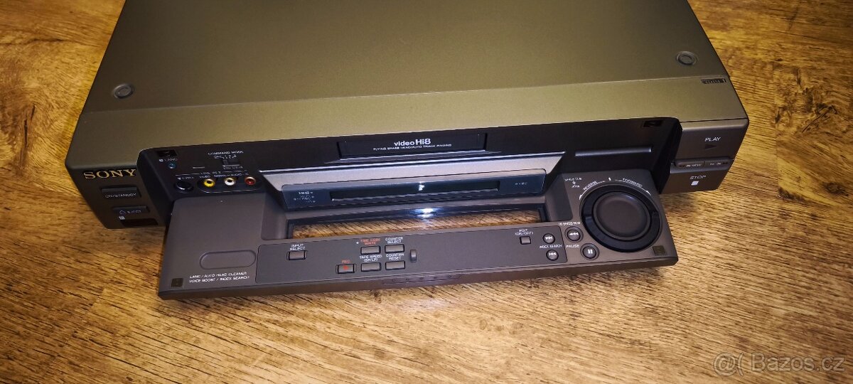 Videorekordér HI8 SONY ev-c2000e,čti popis - 3