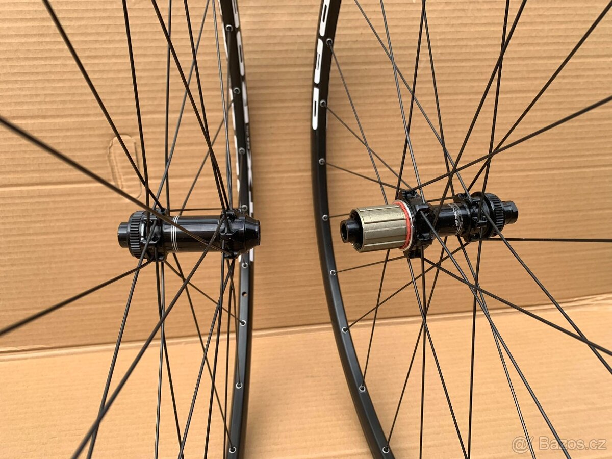 Galusková kola REMERX RTX, FORCE Team Disc SP CL, DT Swiss - 3