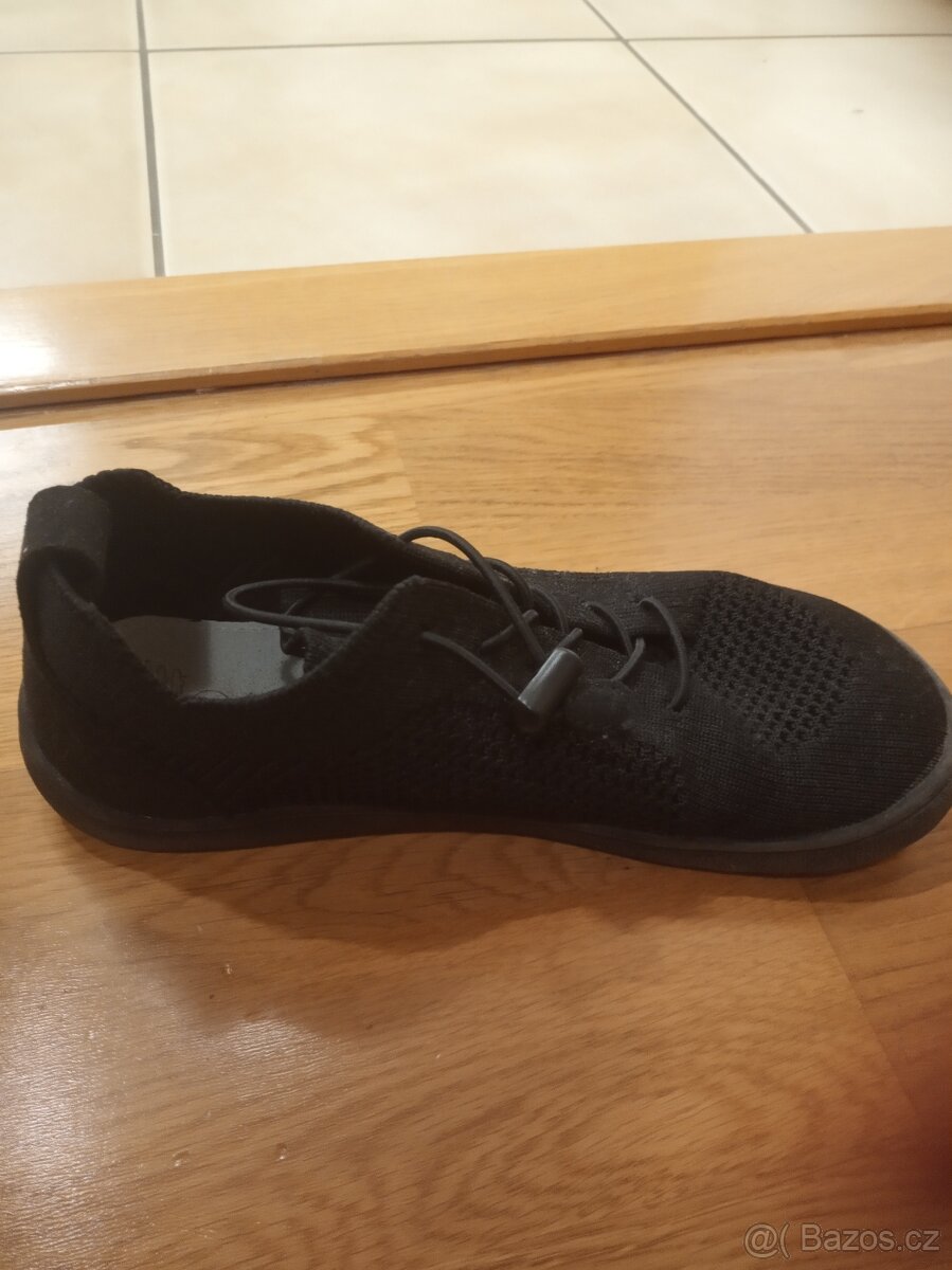 Prodáme Protetická Barefoot černé tenisky - 3