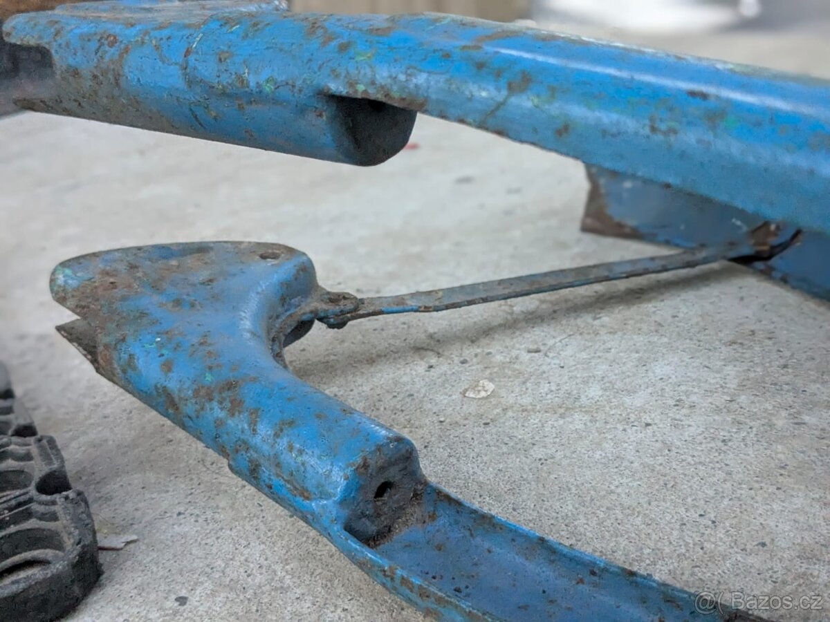 Vidlice a blatník na Stadion S11 - 3