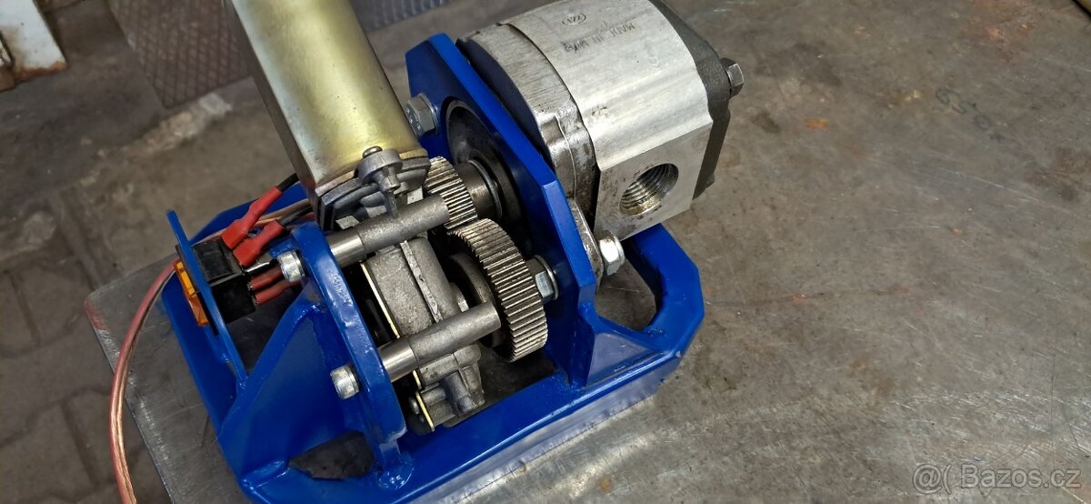 Hydraulické čerpadlo 12C - 3