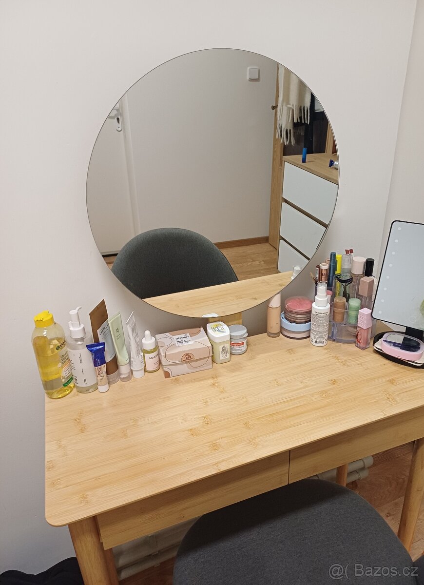 Toaletní stolek se zrcadlem - 3