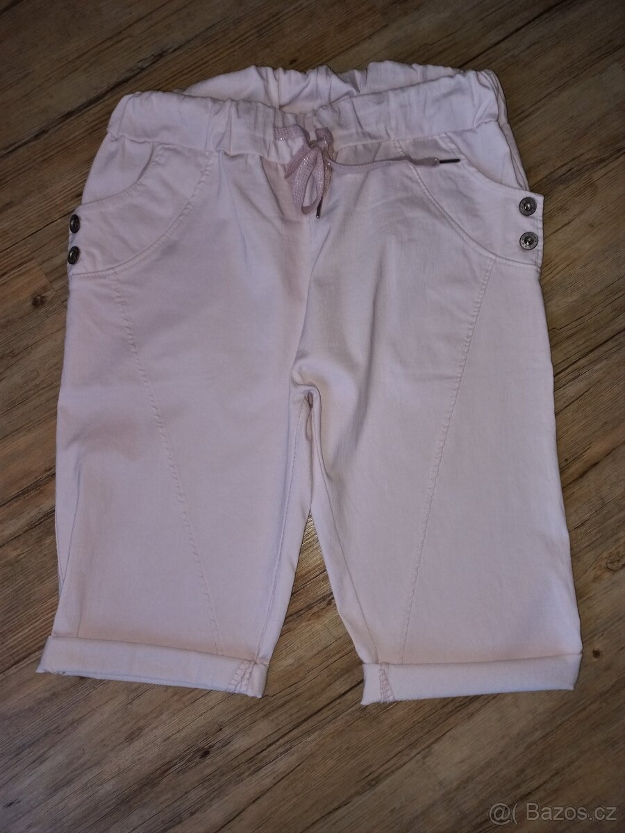 Bermudy-kraťasy ke kolenům,UNI velikost,cca M/L - 3