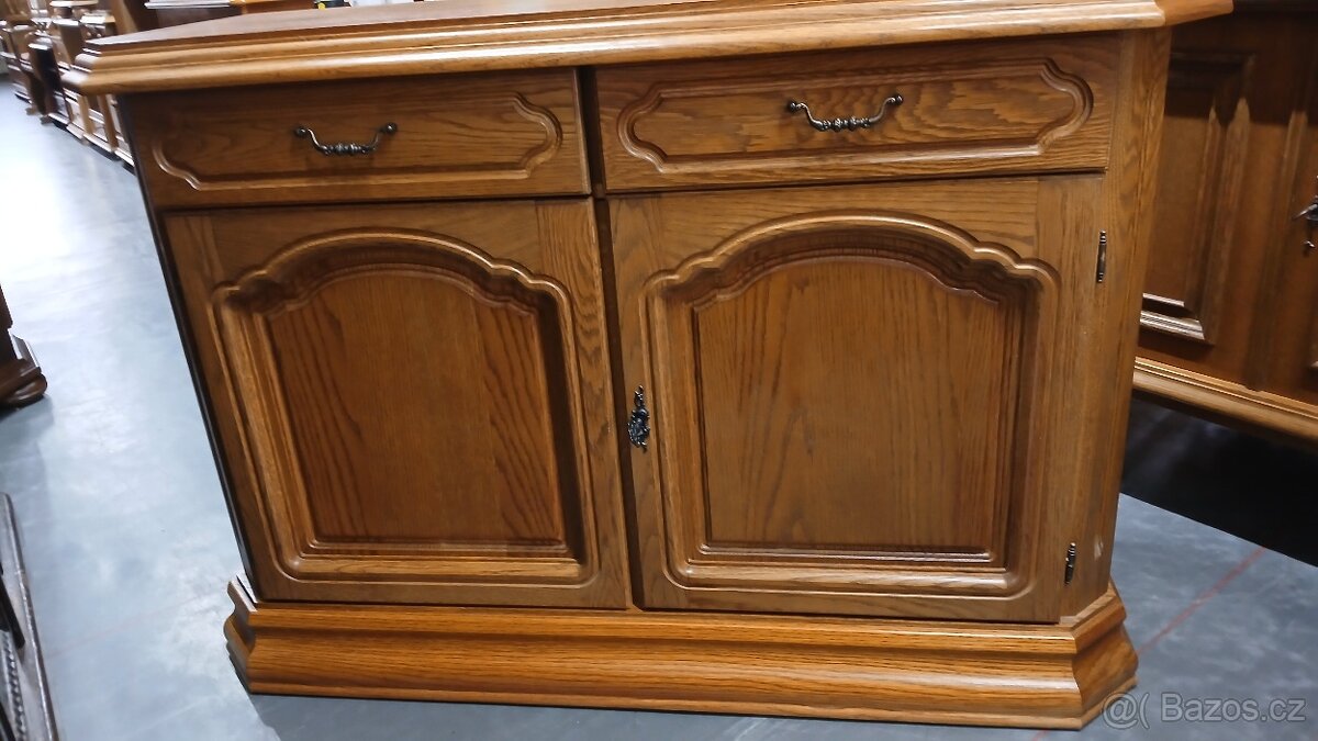 Rustikální komoda - 3