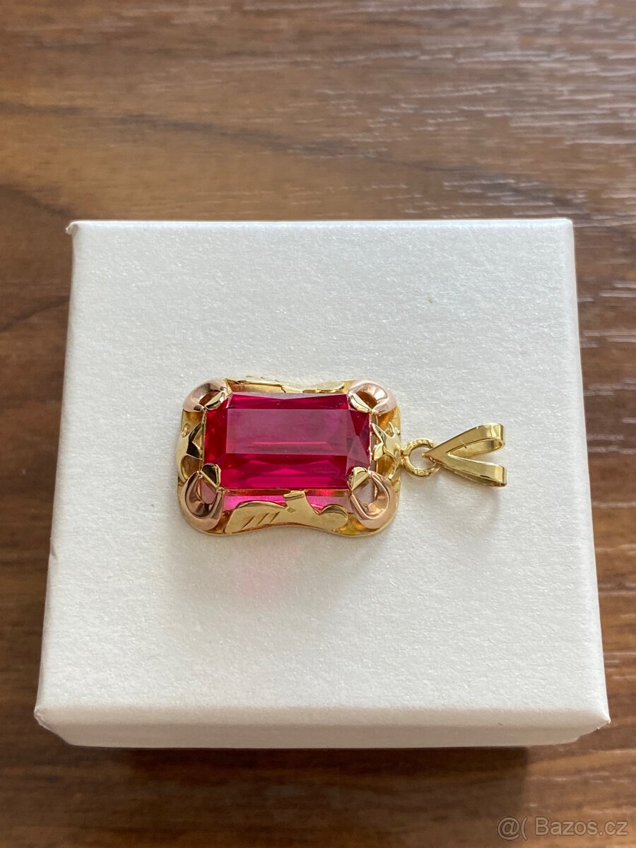 Zlatý přívěsek - 3