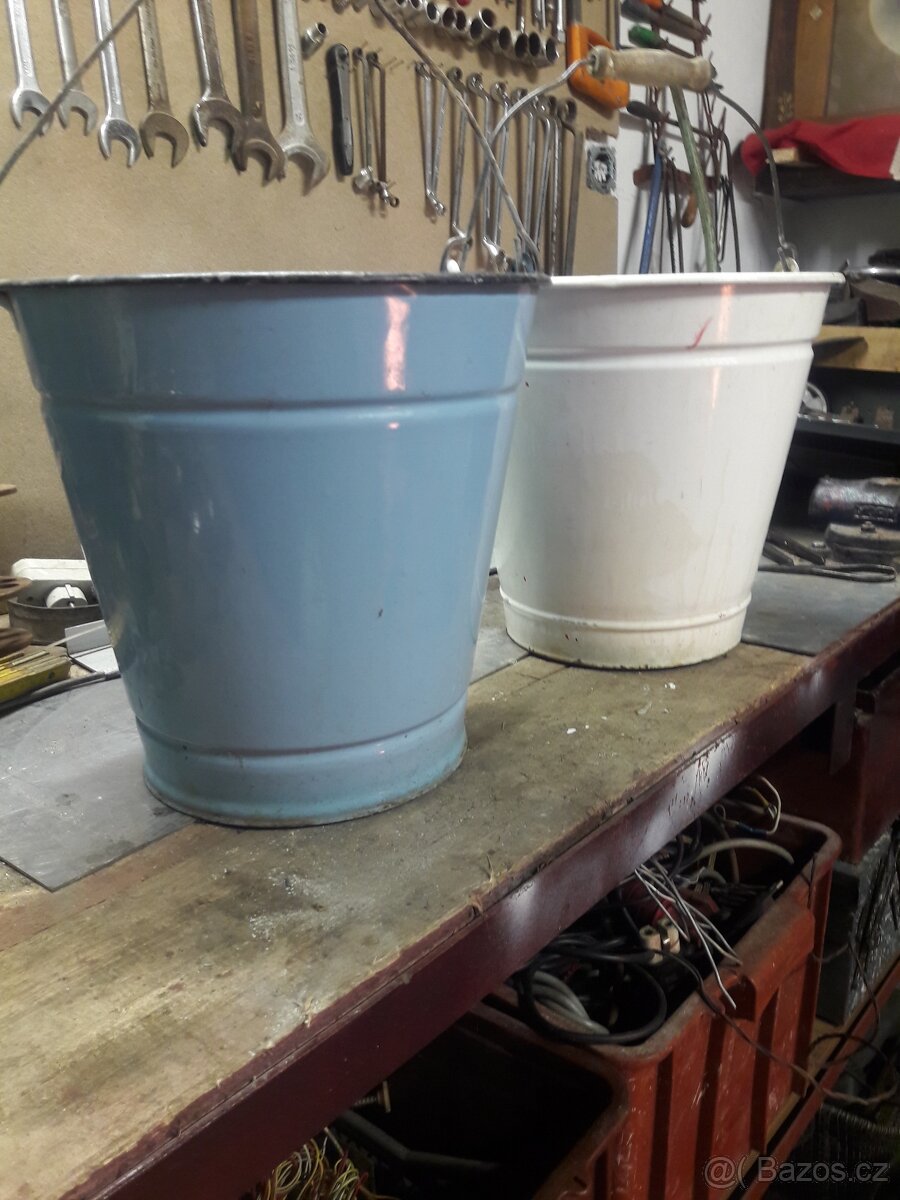 Smaltovane kbeliky - 3