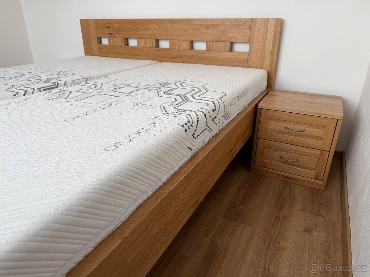 Dubová masivní dřevěná postel - 3