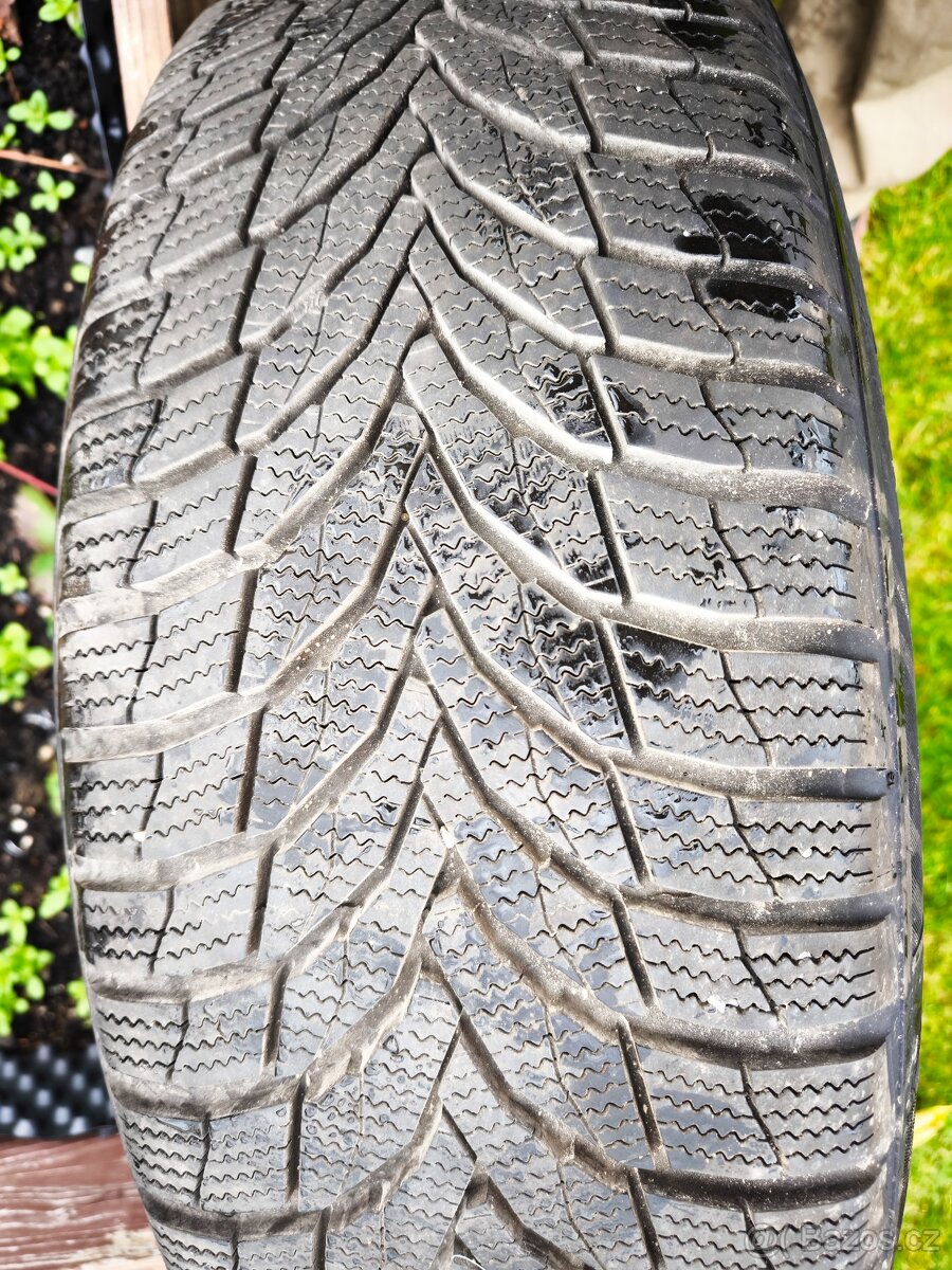 Prodám zimní NEXEN 235/60 R18+alu disky - Volvo XC 60 - 3
