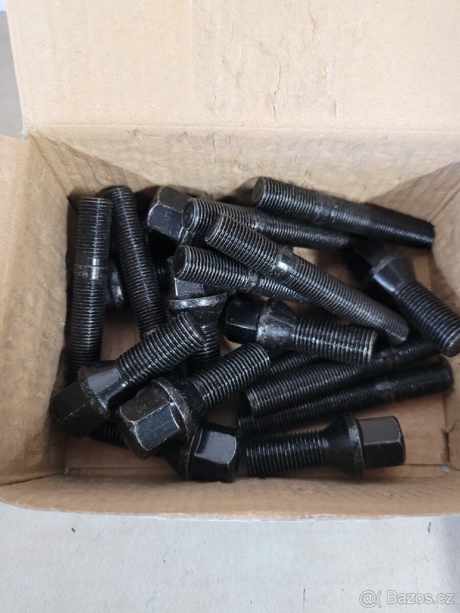 Rozšiřovácí podložky OMP 5x114,3/ 5mm - 3