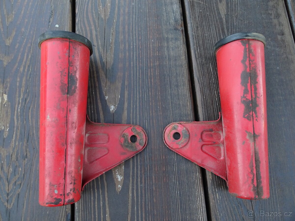 Držáky světlometu/praporky 3 ČZ 476/477 - 3
