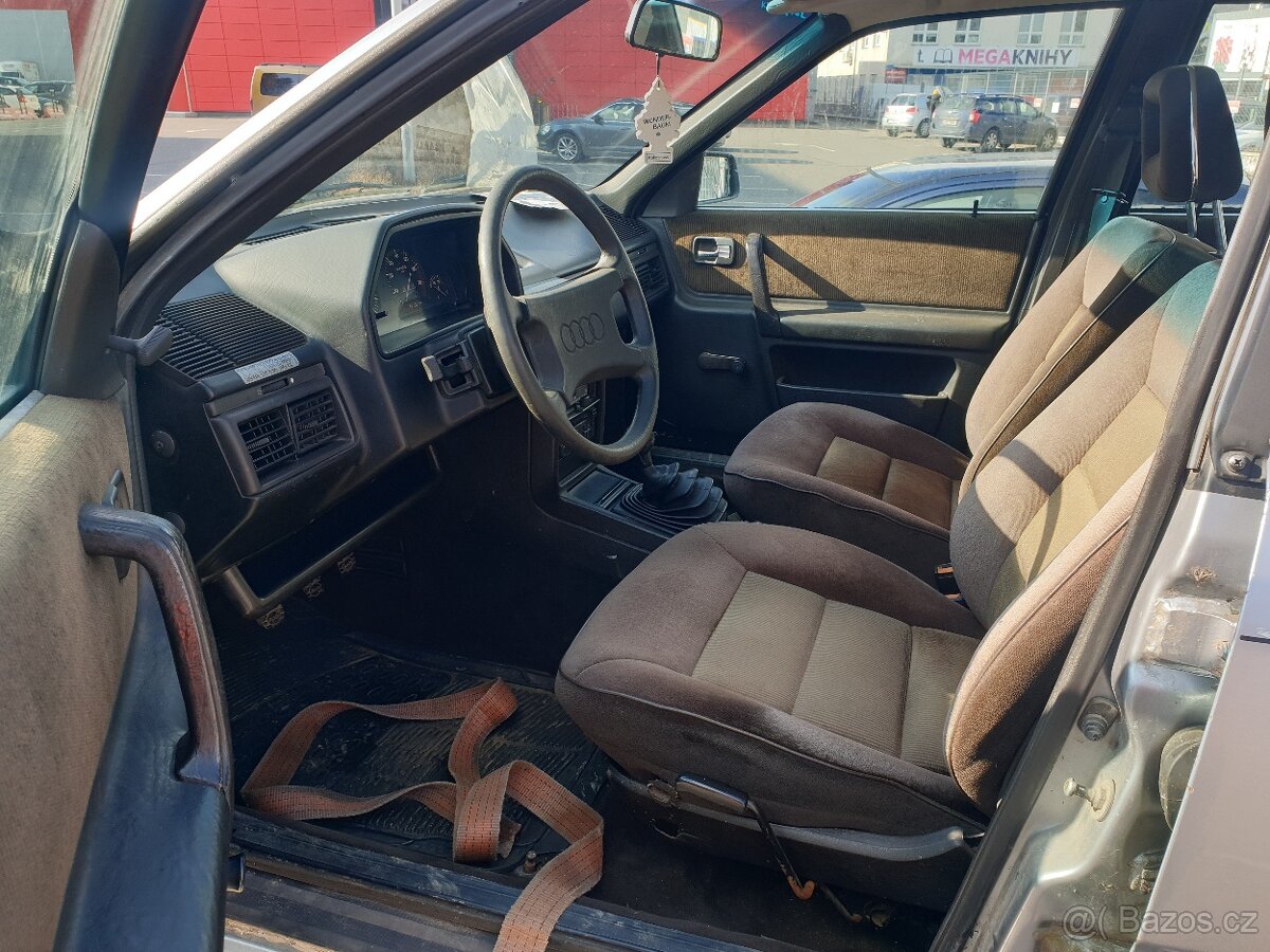 1987 Audi 100 c3 doutník sedan 5V 2.3 benzín - 3