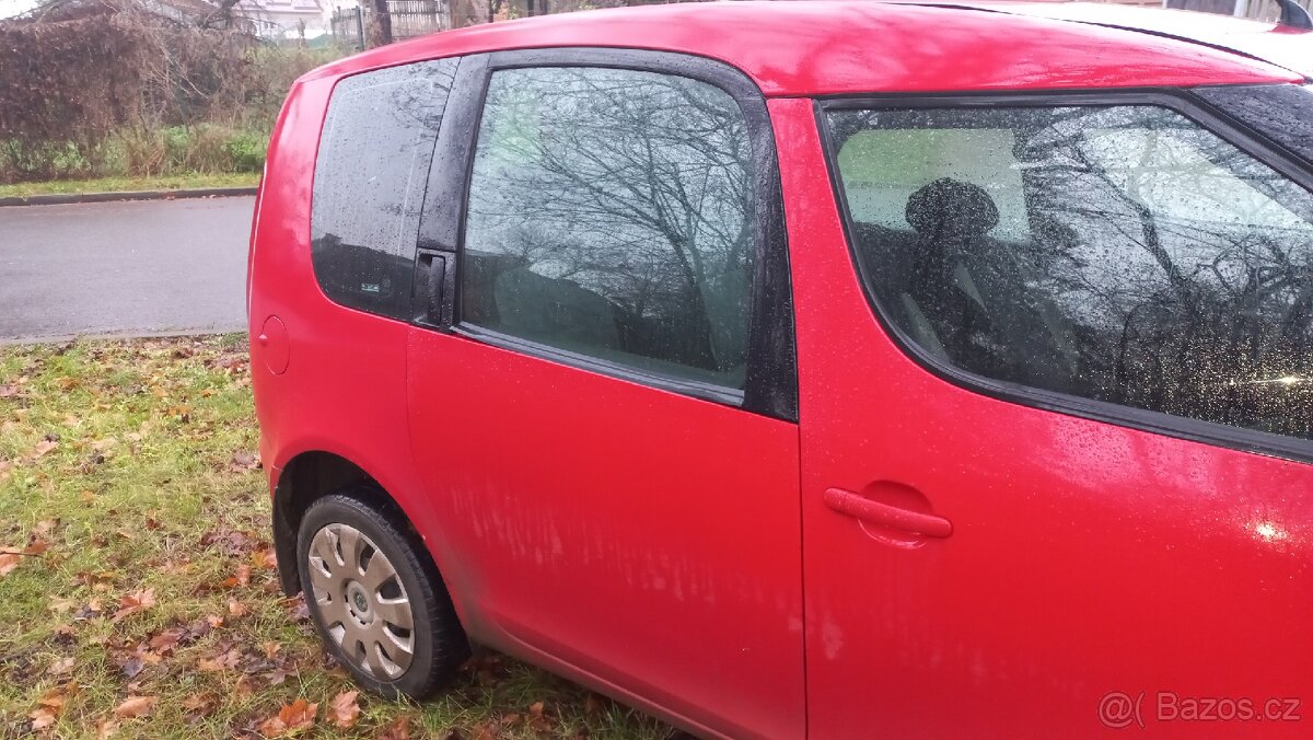 Skoda Roomster 1.4 tdi, levne dily - 3