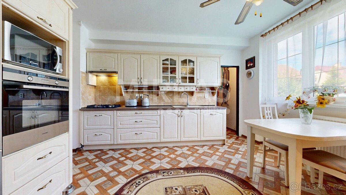 Hradec Králové- Kukleny, prodej rodinného domu 5+2, na pozem - 3