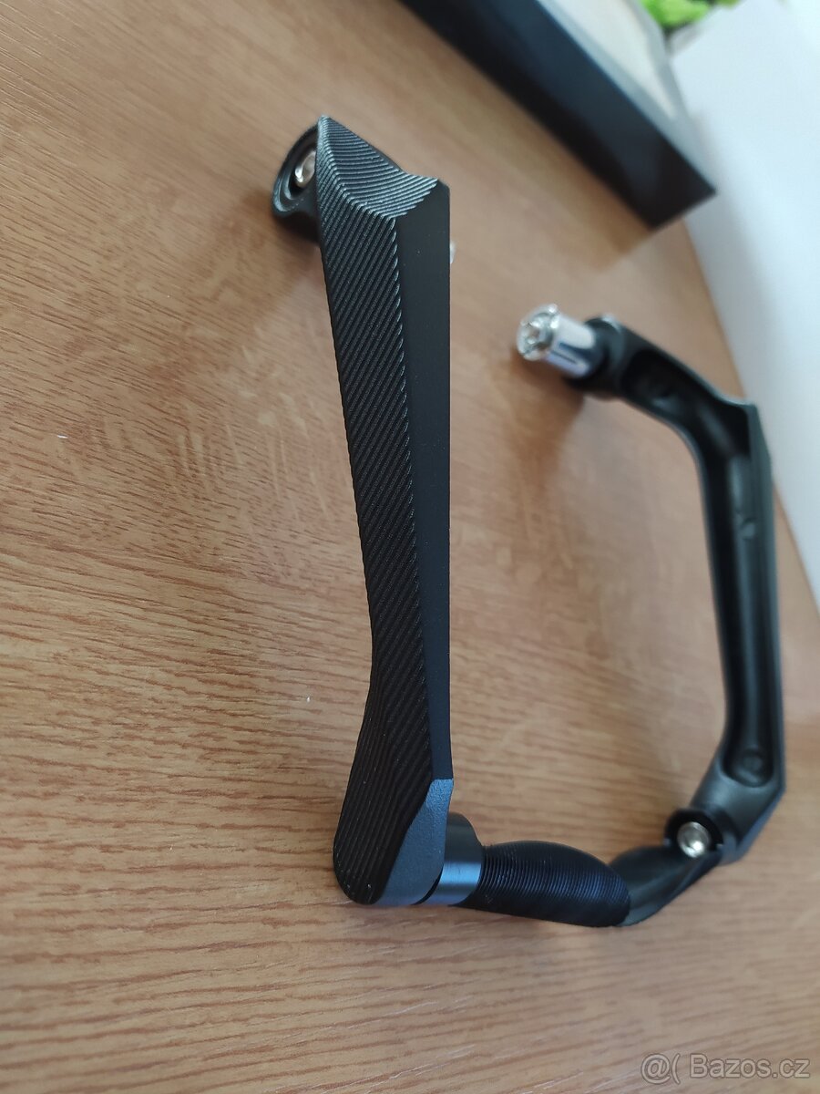 Chrániče páček na motorku černá/vruby - 3