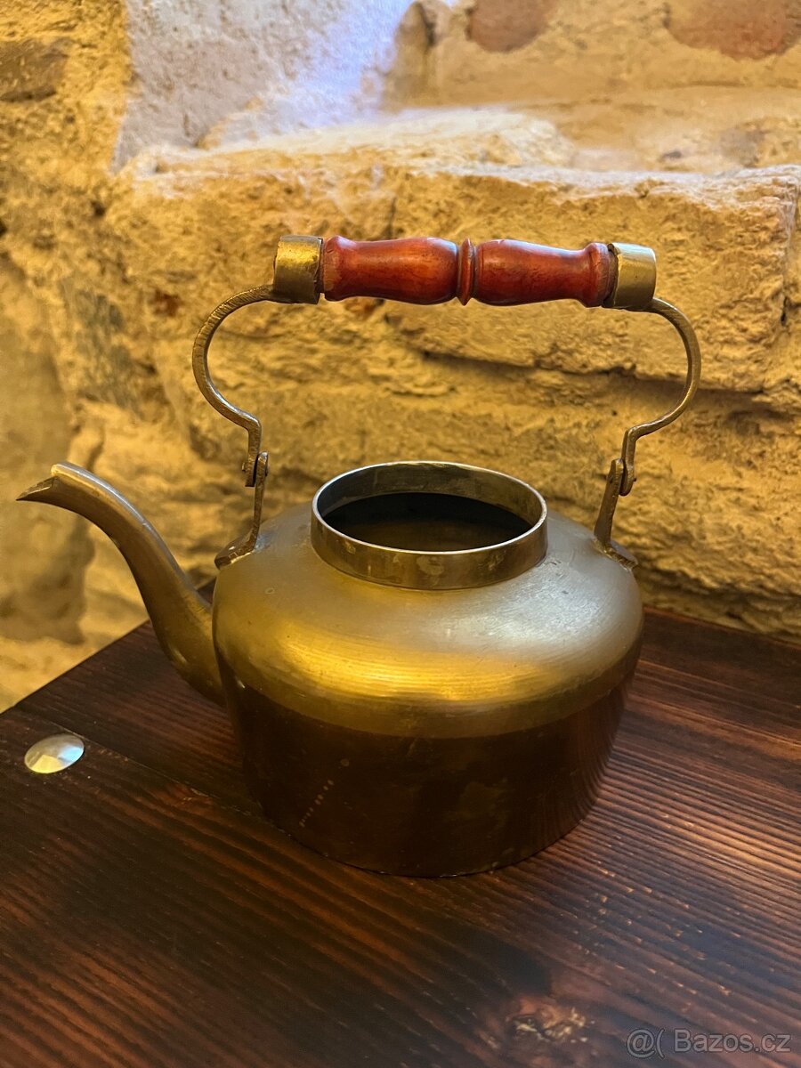 Stará mosazná konvička - 3