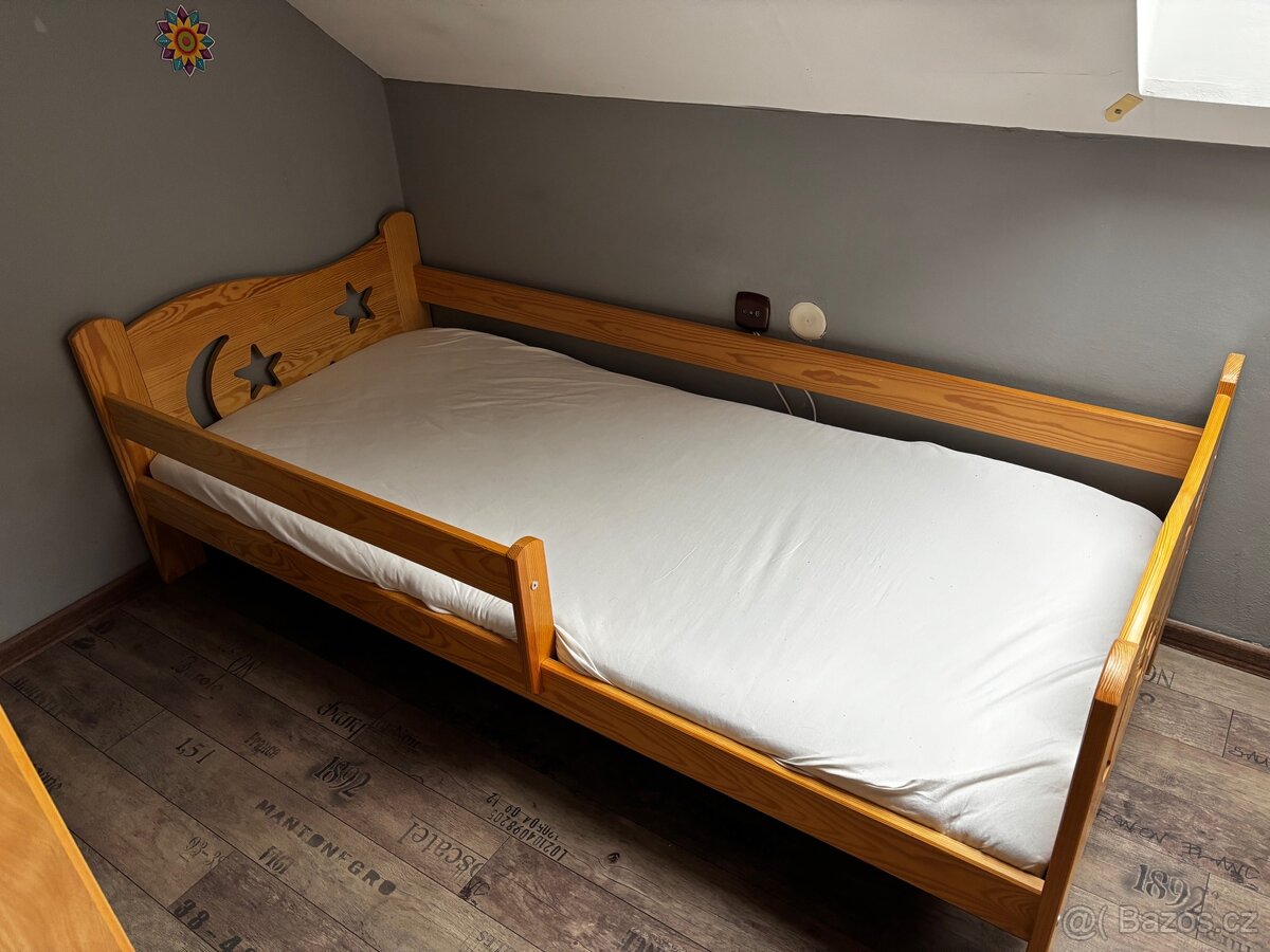 Dětská postel se zábranou + rošt + matrace - 3