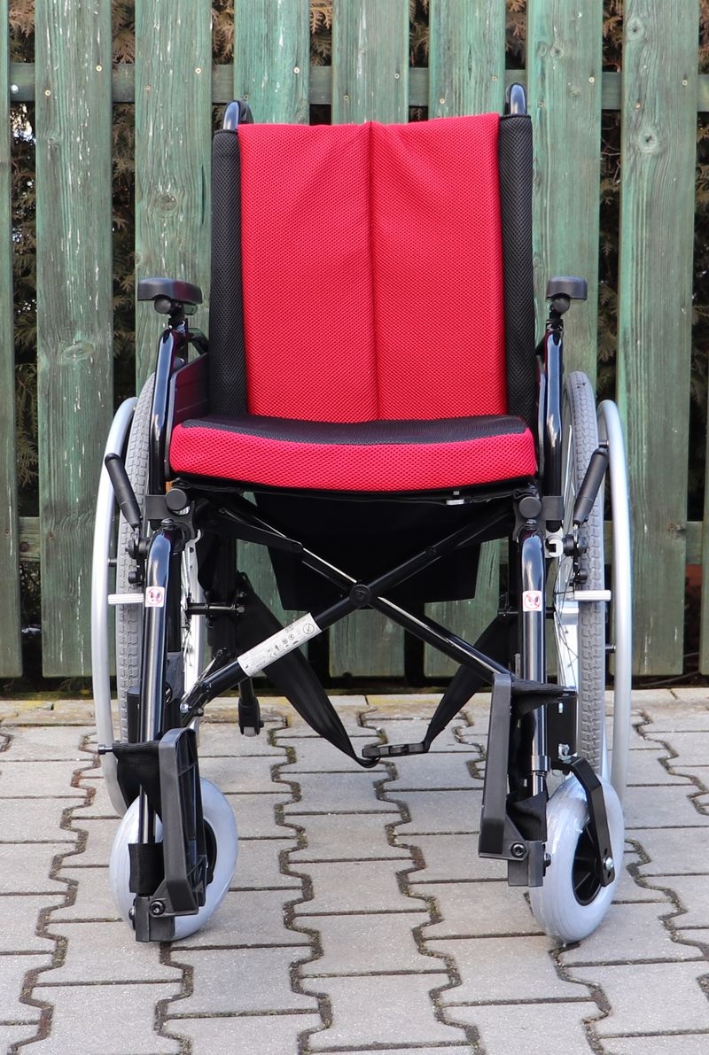 087-Mechanický invalidní vozík Vitea-Care. - 3