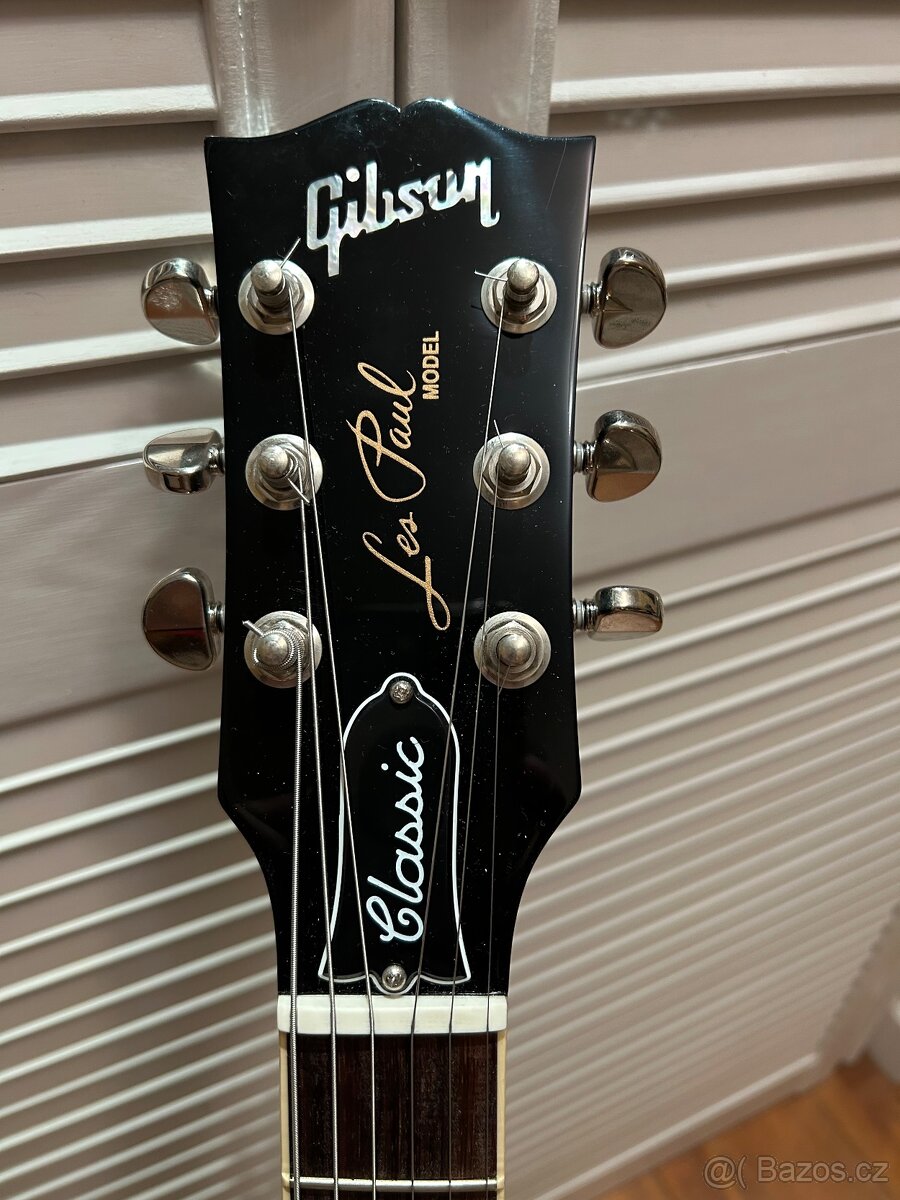 Gibson Les Paul Classic Ebony Black - 3