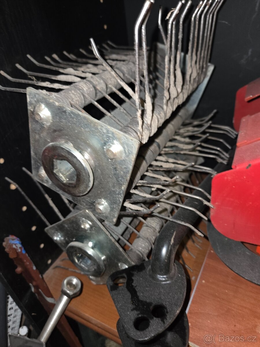 Vertikutátor + plečka - 3