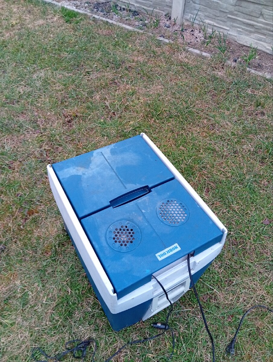 Prodavam Ledníčka do auta na 220 wolt - 3