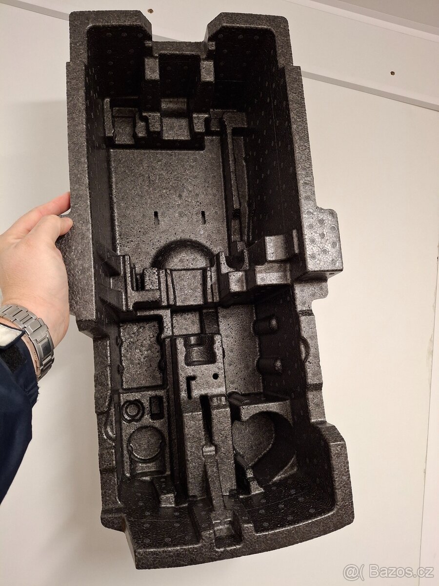 Polystyrenový výlisek pro uložení nářadí na opravu pneu do k - 3