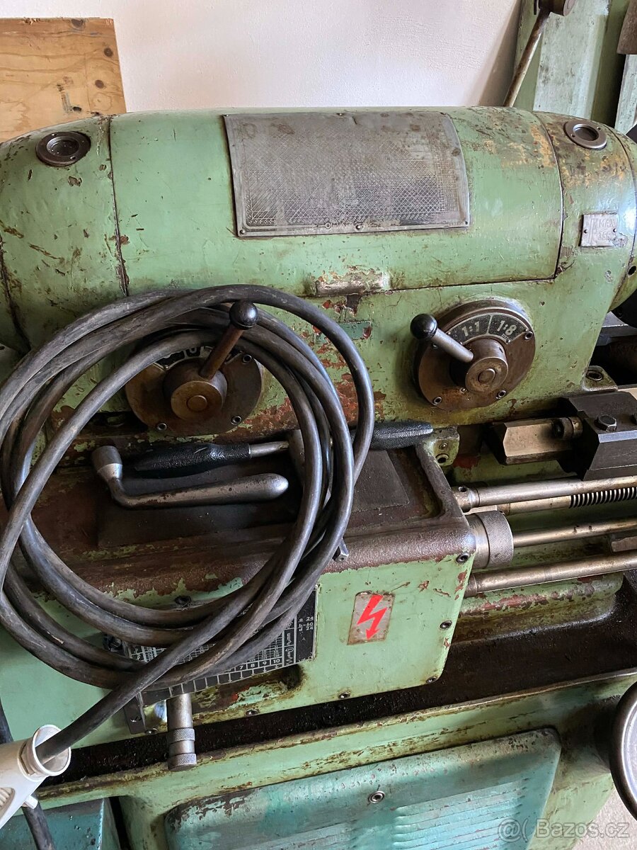 Soustruh SV 18 R - 3
