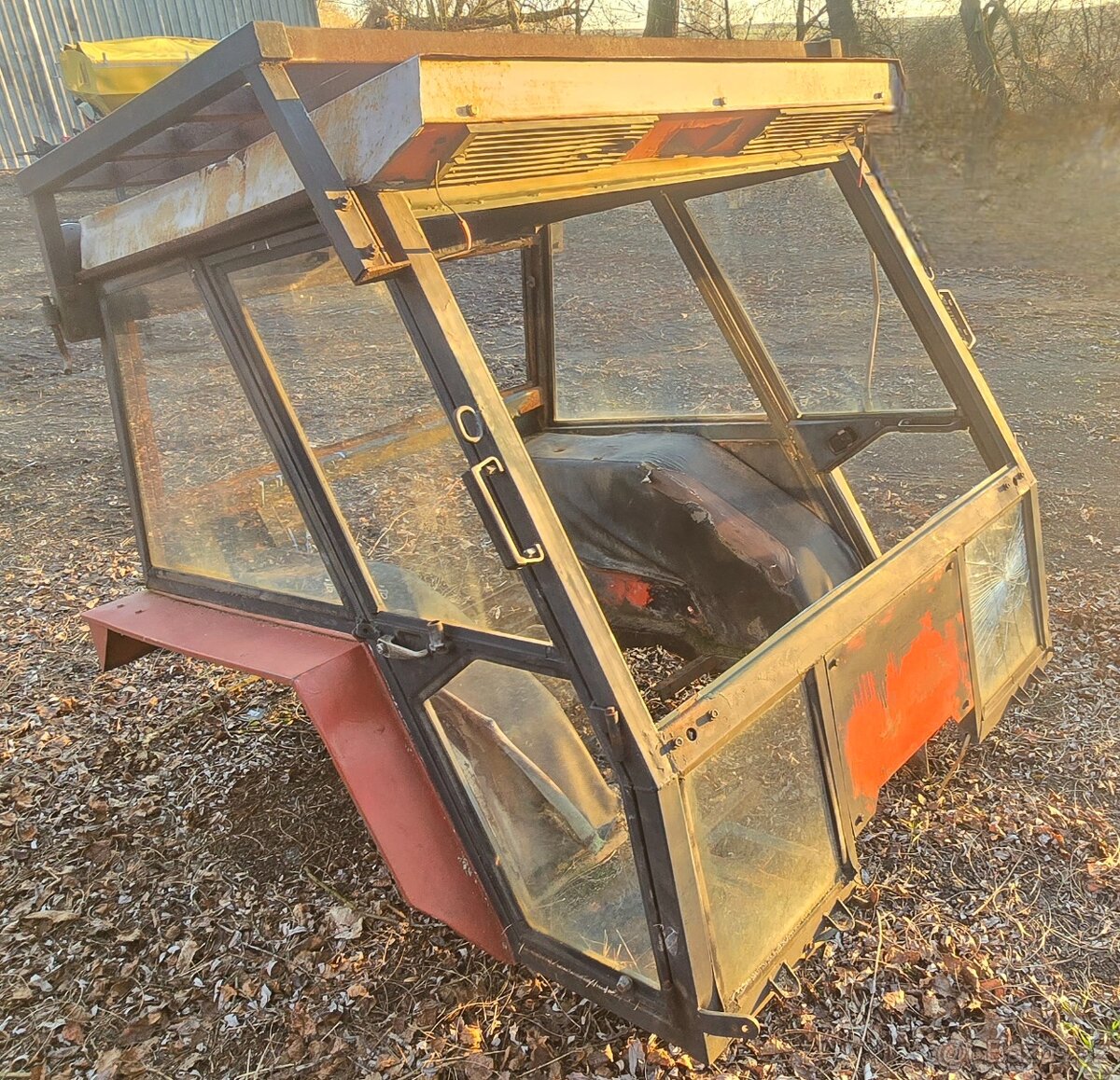 Kabina zetor dily - 3