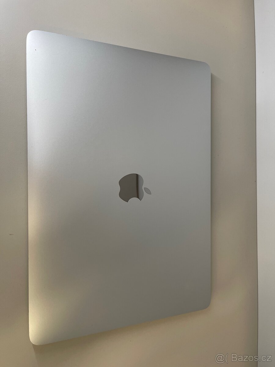 MacBook Air - 3