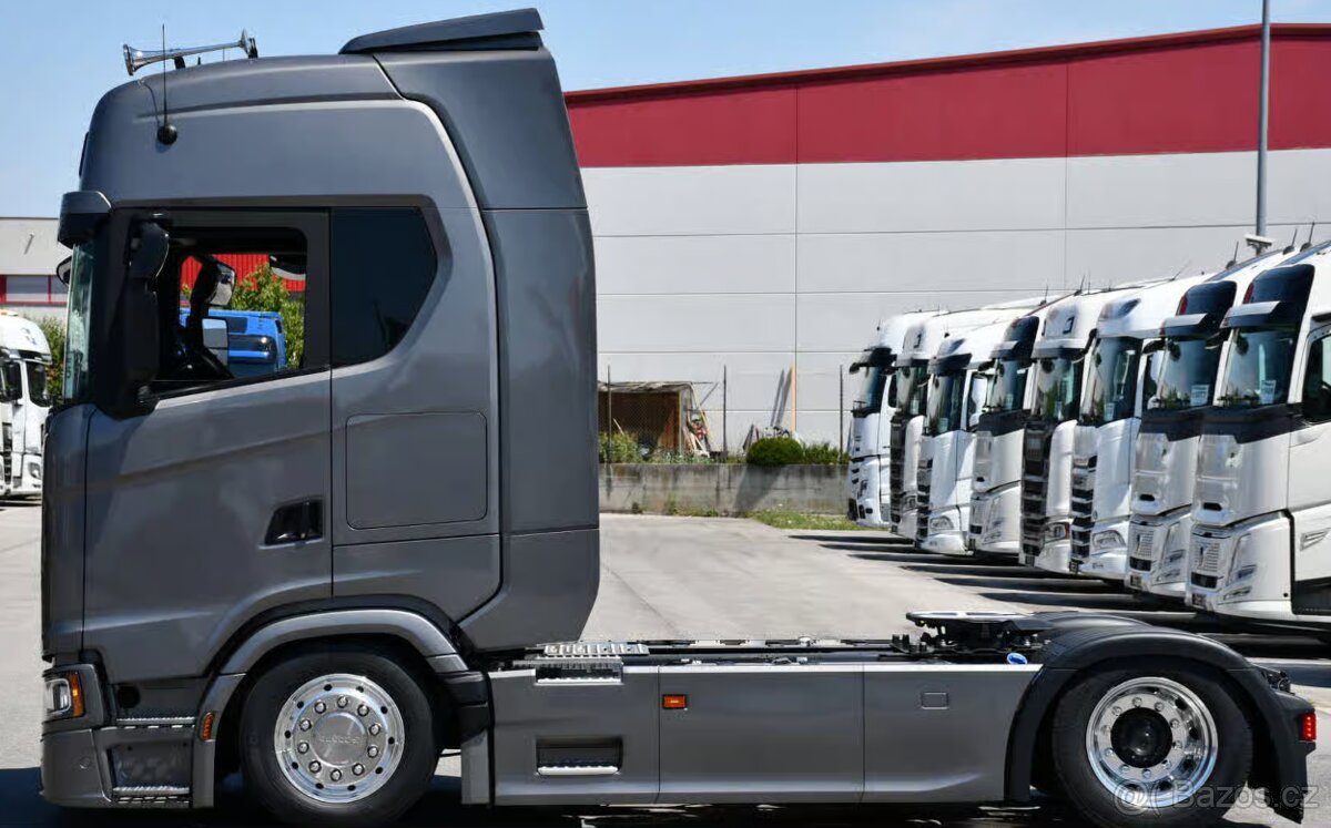 Scania Tahač pro mega návěs 500 S A4x2EB - 3