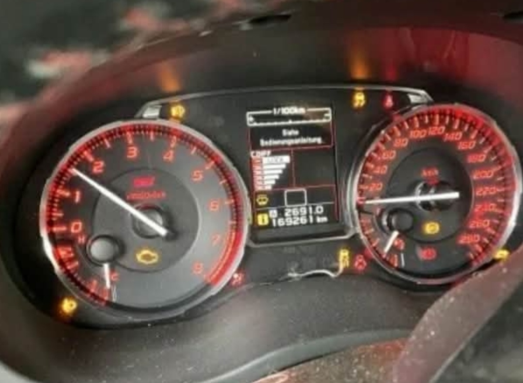 Subaru Impreza WRX sti motor - 3