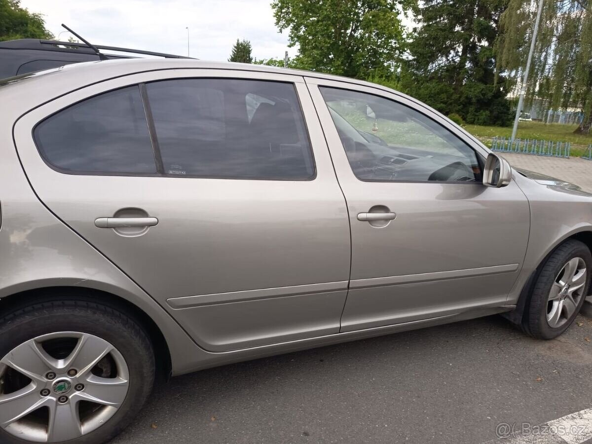 Škoda Octavia 2 Facelift 5dv LPG původ ČR - 3