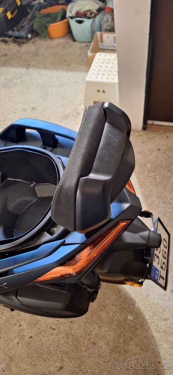 yamaha x max rv.17-22 techmax opěrka - 3