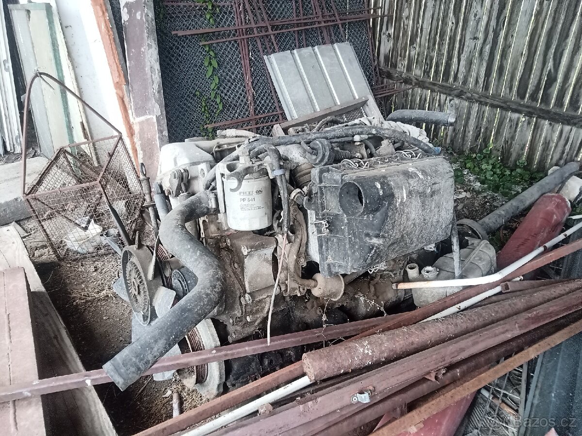 Motor 2.0d +převodovka, Mercedes 124 - 3