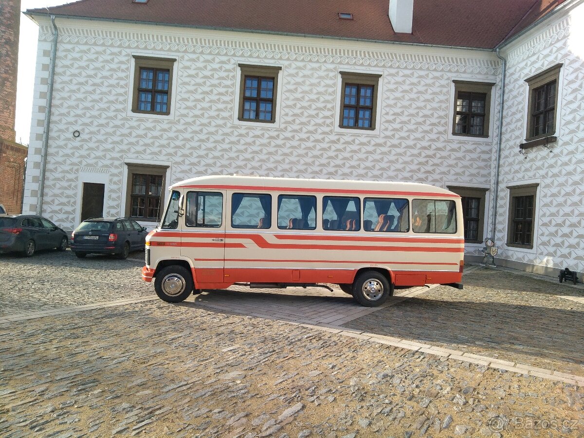 Veterán, historický autobus