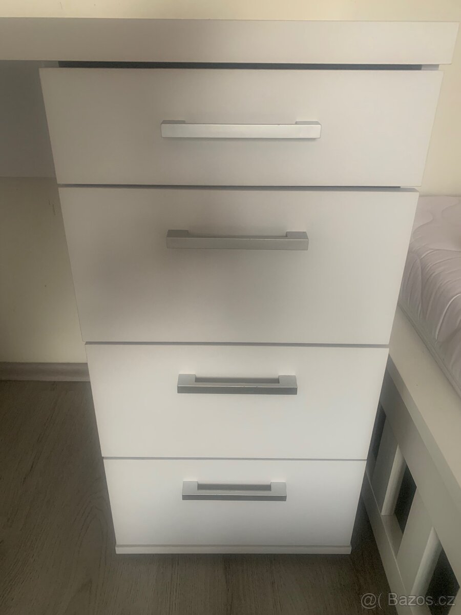 Bílý psací stůl - 3