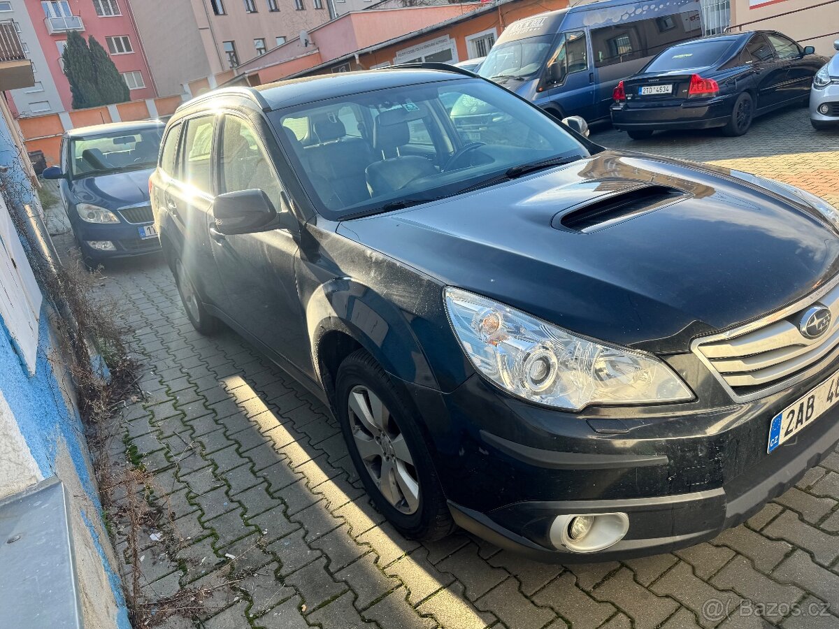 Subaru Outback 2011 - 3