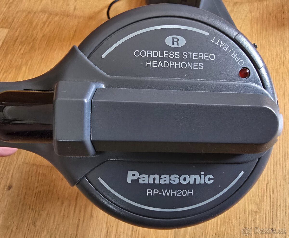Bezdrátová IR sluchátka Panasonic RP-WH20H - 3